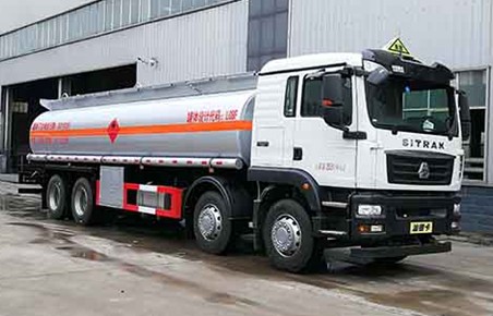 國(guó)六重汽汕德卡前四后八油罐車 國(guó)六重汽汕德卡前四后八油罐車