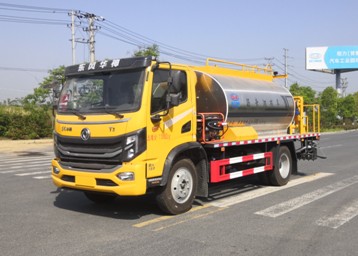 6.3立方東風(fēng)華神T3標(biāo)準(zhǔn)型瀝青灑布車(chē) 6.3立方東風(fēng)華神T3標(biāo)準(zhǔn)型瀝青灑布車(chē)